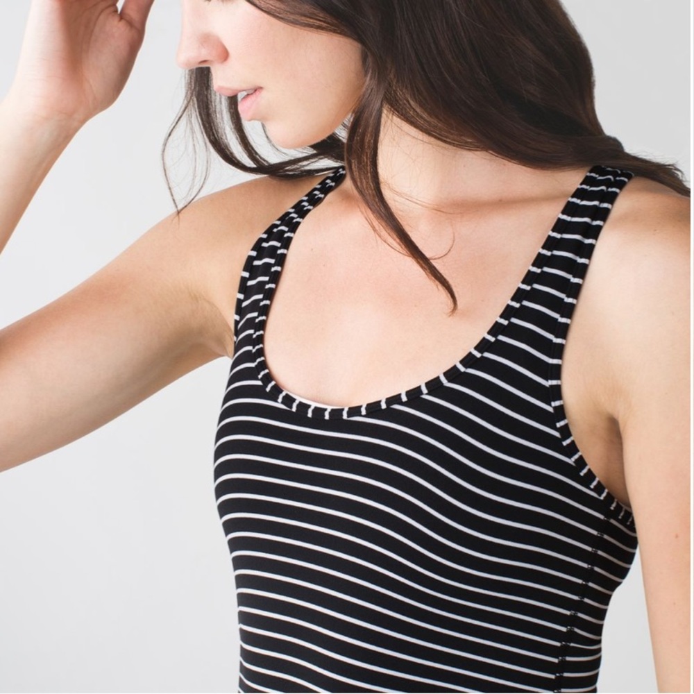 Lululemon Cool Racerback - Parallel Stripe Black and White - Size Small/2-4